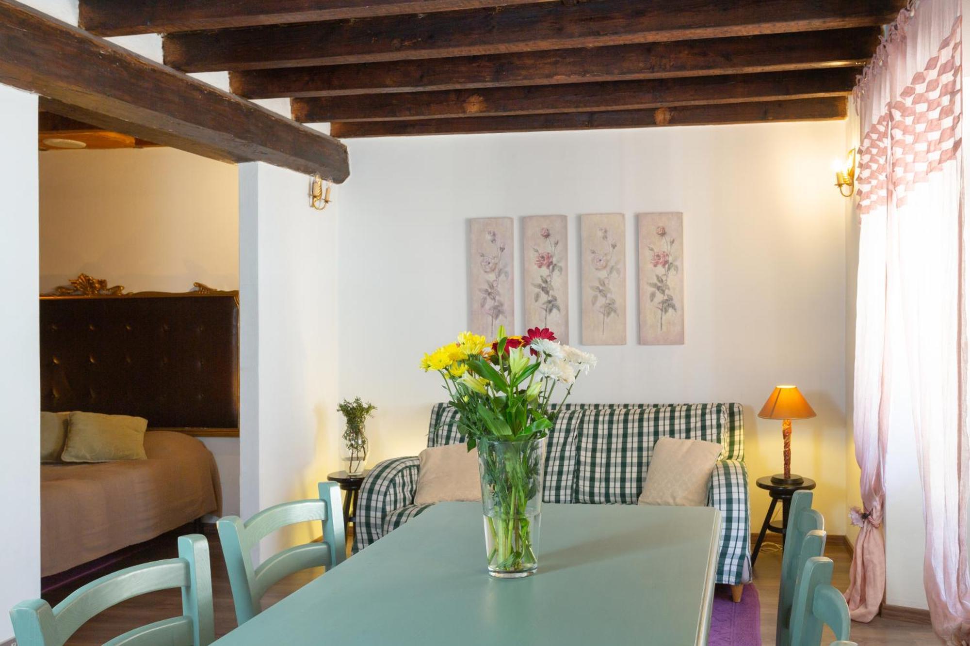 La Castellana Apartment Bergamo Luaran gambar