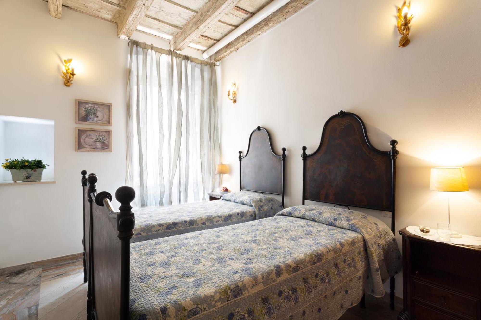 La Castellana Apartment Bergamo Luaran gambar