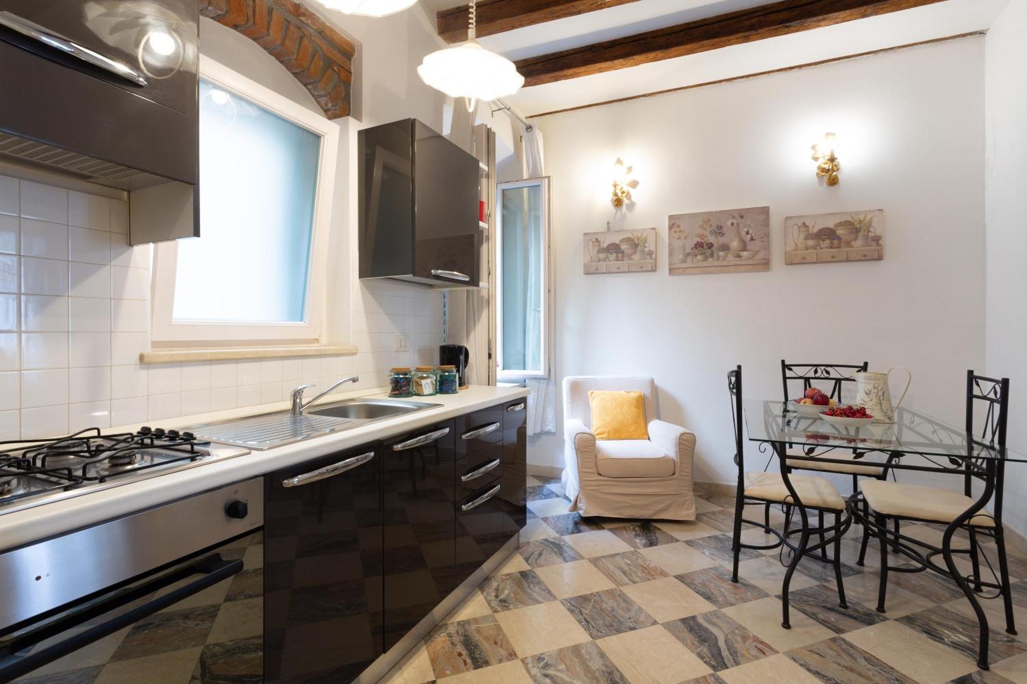 La Castellana Apartment Bergamo Luaran gambar