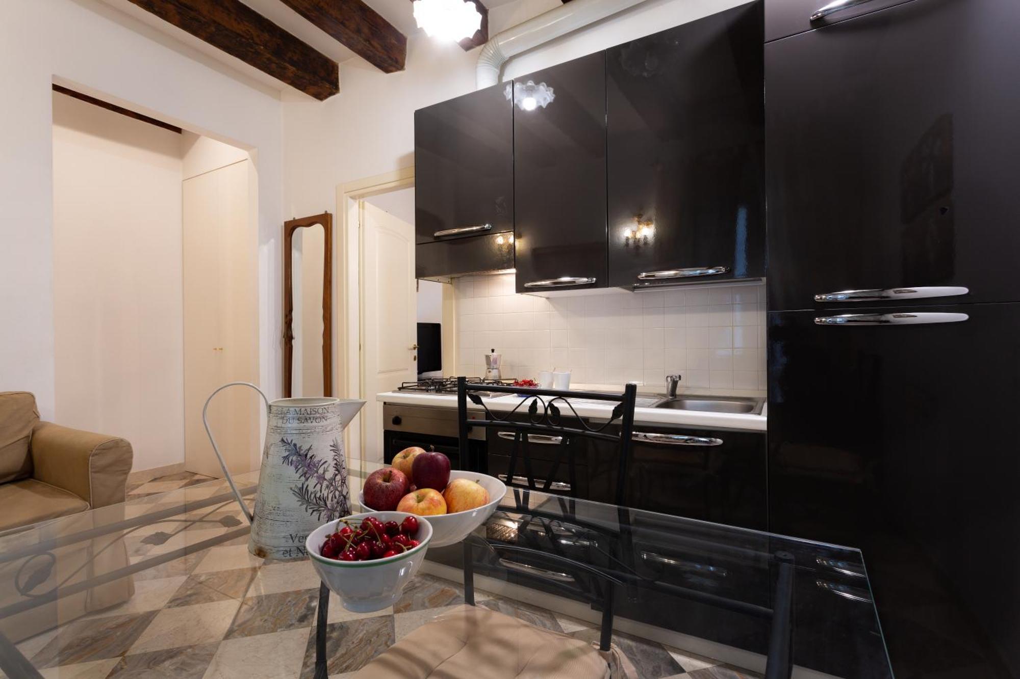 La Castellana Apartment Bergamo Luaran gambar