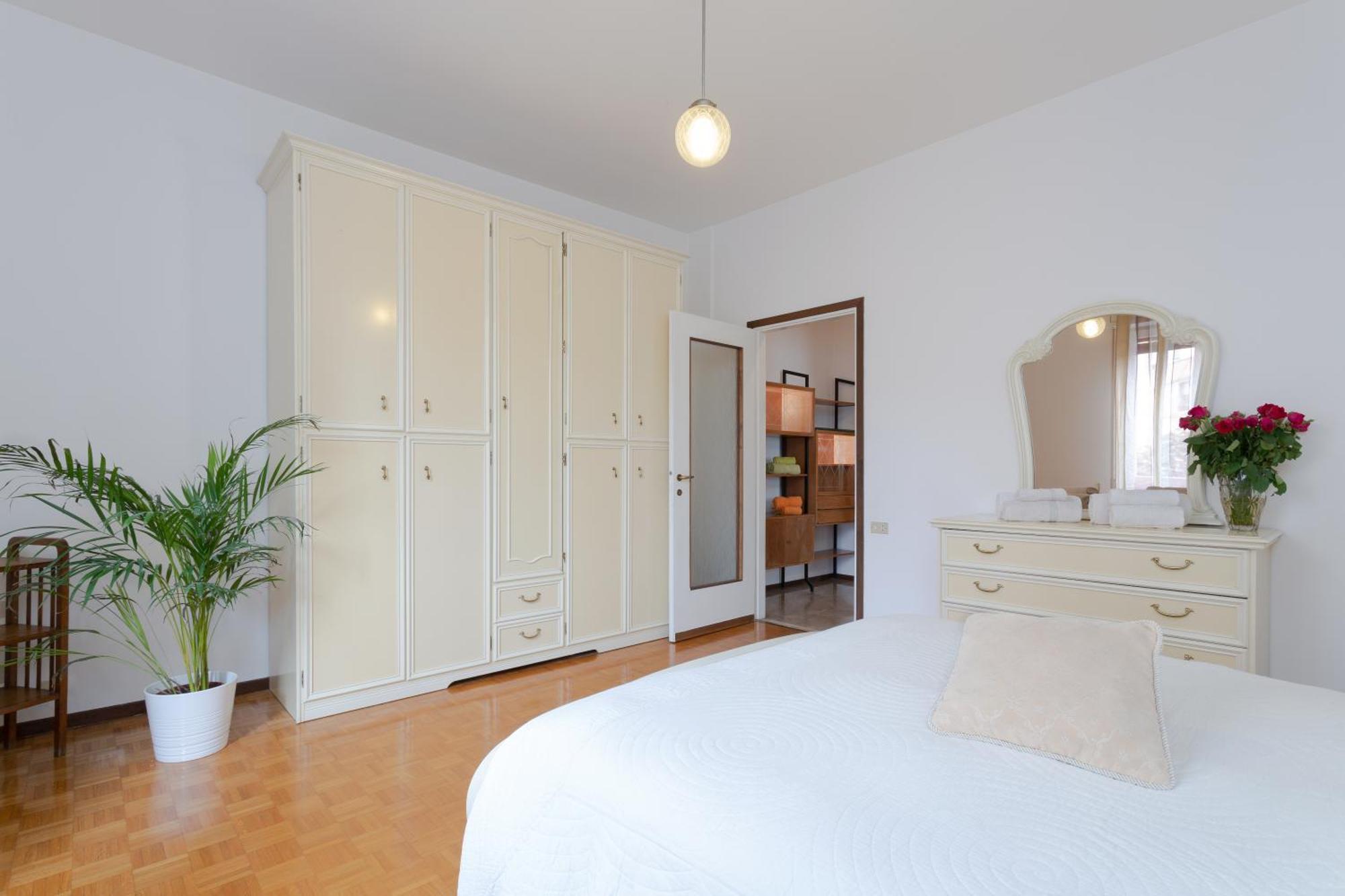 La Castellana Apartment Bergamo Luaran gambar