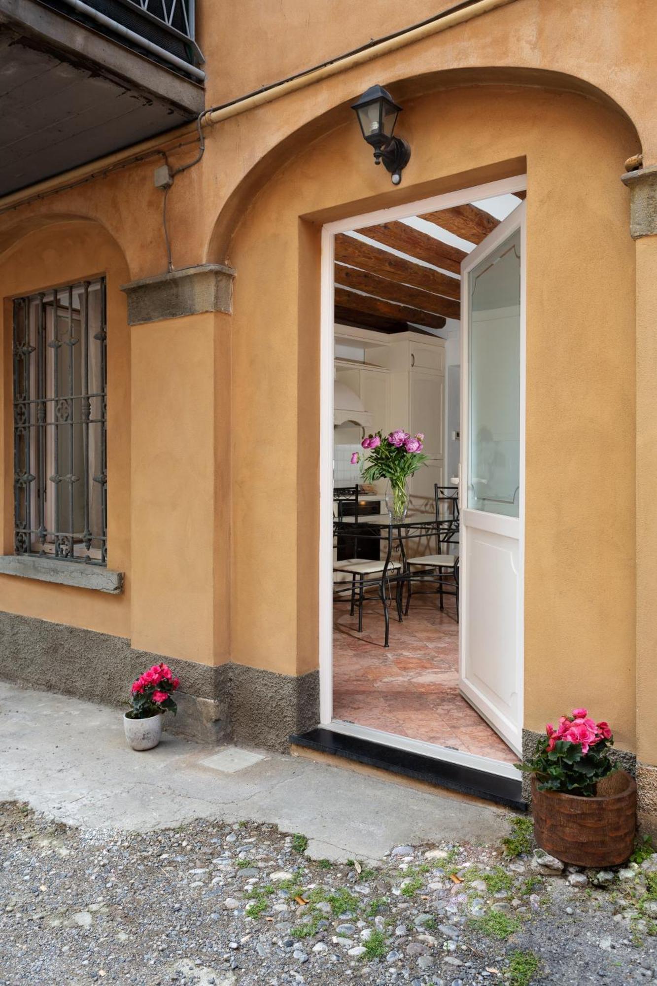 La Castellana Apartment Bergamo Luaran gambar
